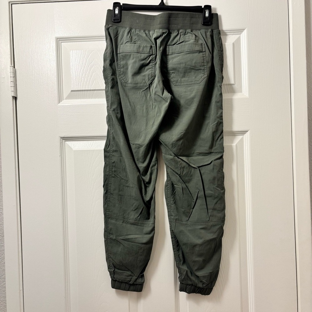 Athleta Women's Green Jogger Pants - Picture 4 of 5